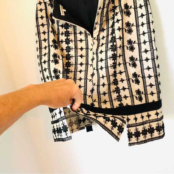 Nanette Lepore Coquette Skirt Women’s 2, Cream with Black Embroidery, Parisian - Picture 9 of 15